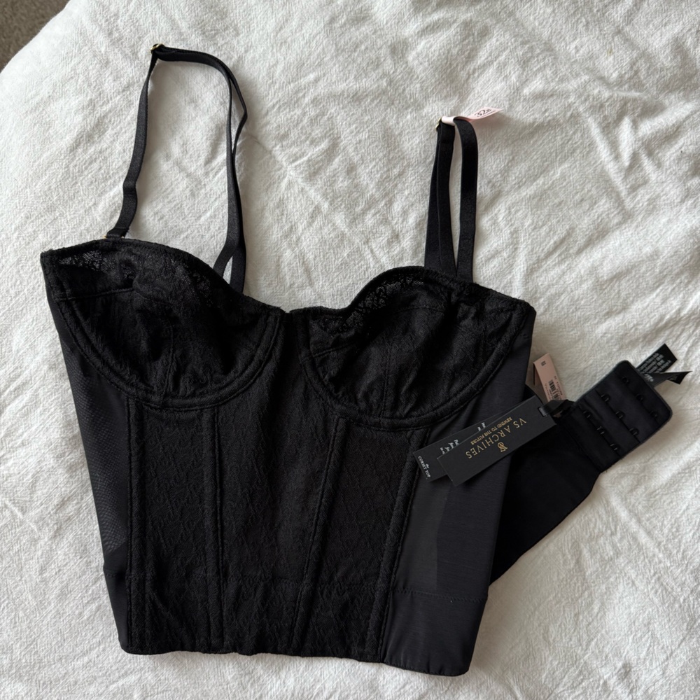 Black Lace bustier / corset VS Archives